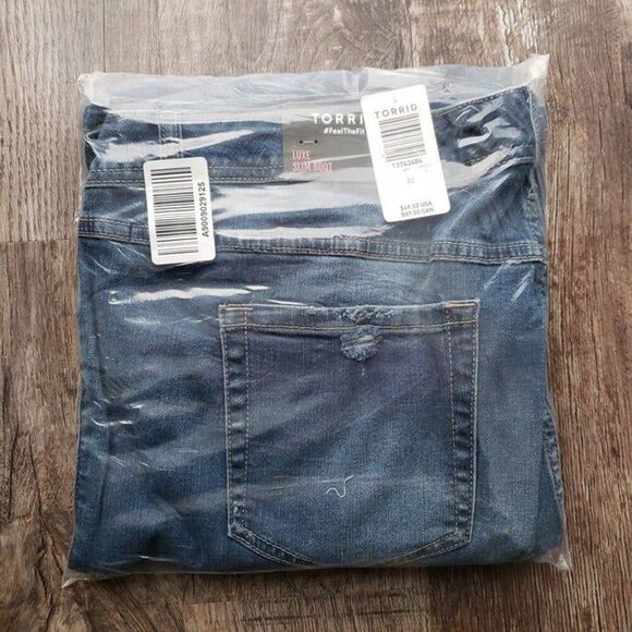 Torrid Super Stretch Light Wash Luxe Slim Boot Jean - Picture 3 of 3